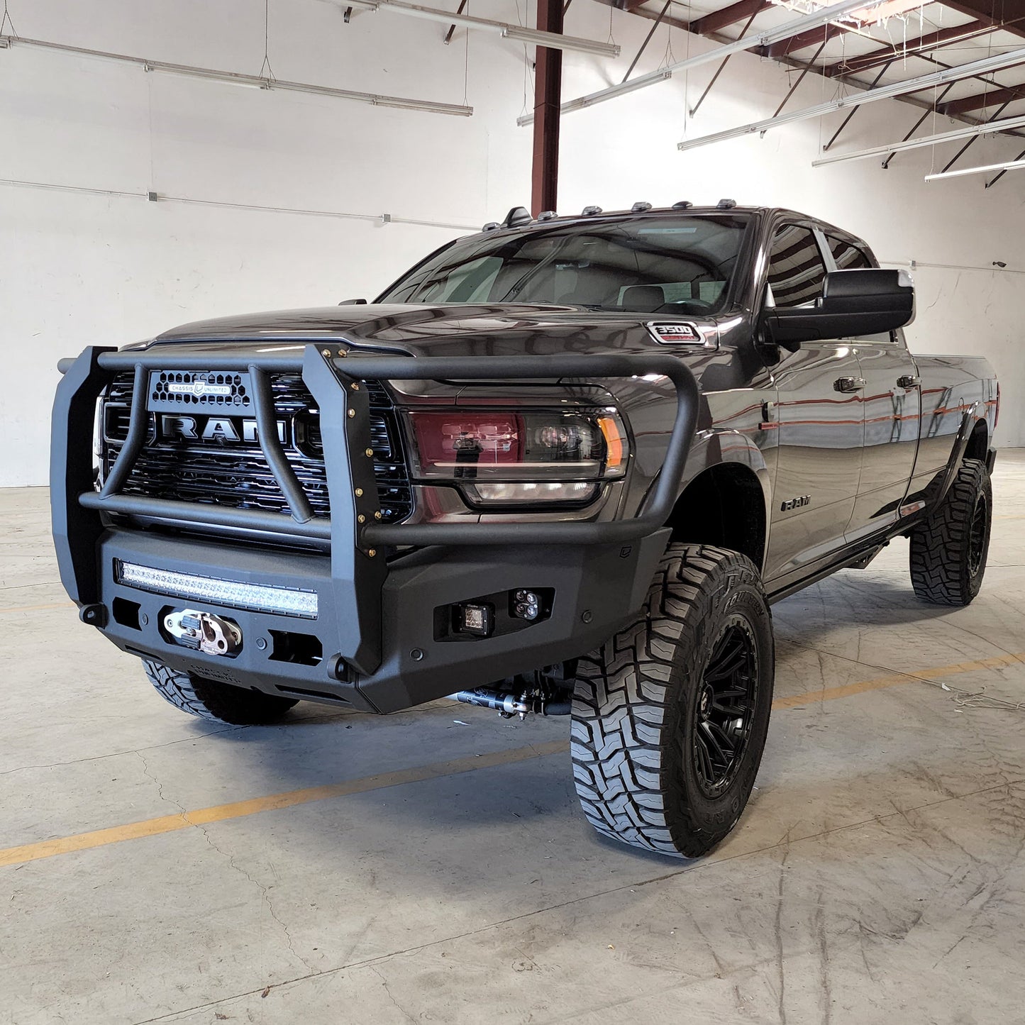 2019-2024 RAM 2500/3500 ATTITUDE FRONT WINCH BUMPER W/ GUARD