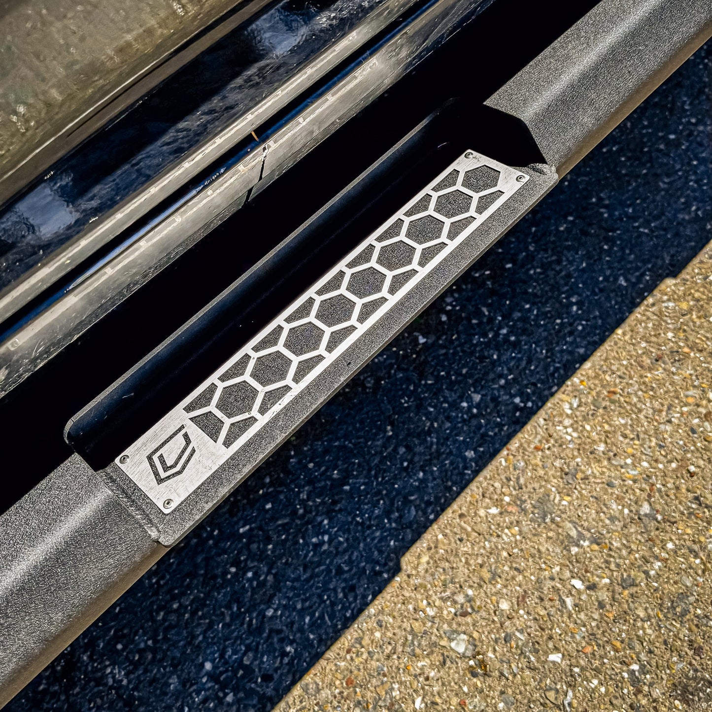 2019-2024 RAM 2500/3500/POWERWAGON ROCK SLIDERS
