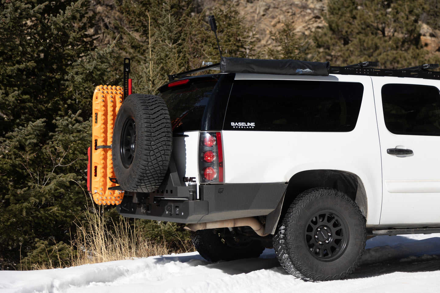2000-2006 Chevy Suburban | GMC Yukon XL HIGH CLEARANCE DUAL SWING OUT REAR BUMPER 1500/ 2500