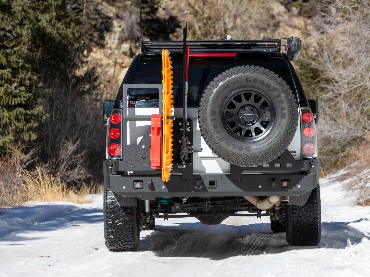 2000-2006 Chevy Suburban | GMC Yukon XL HIGH CLEARANCE DUAL SWING OUT REAR BUMPER 1500/ 2500
