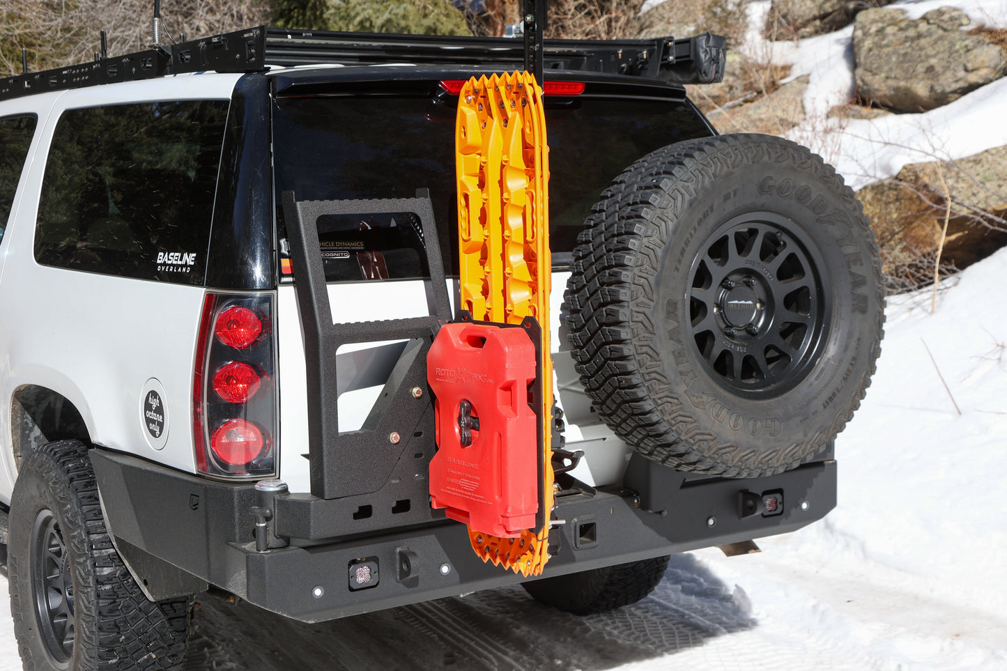 2000-2006 Chevy Suburban | GMC Yukon XL HIGH CLEARANCE DUAL SWING OUT REAR BUMPER 1500/ 2500