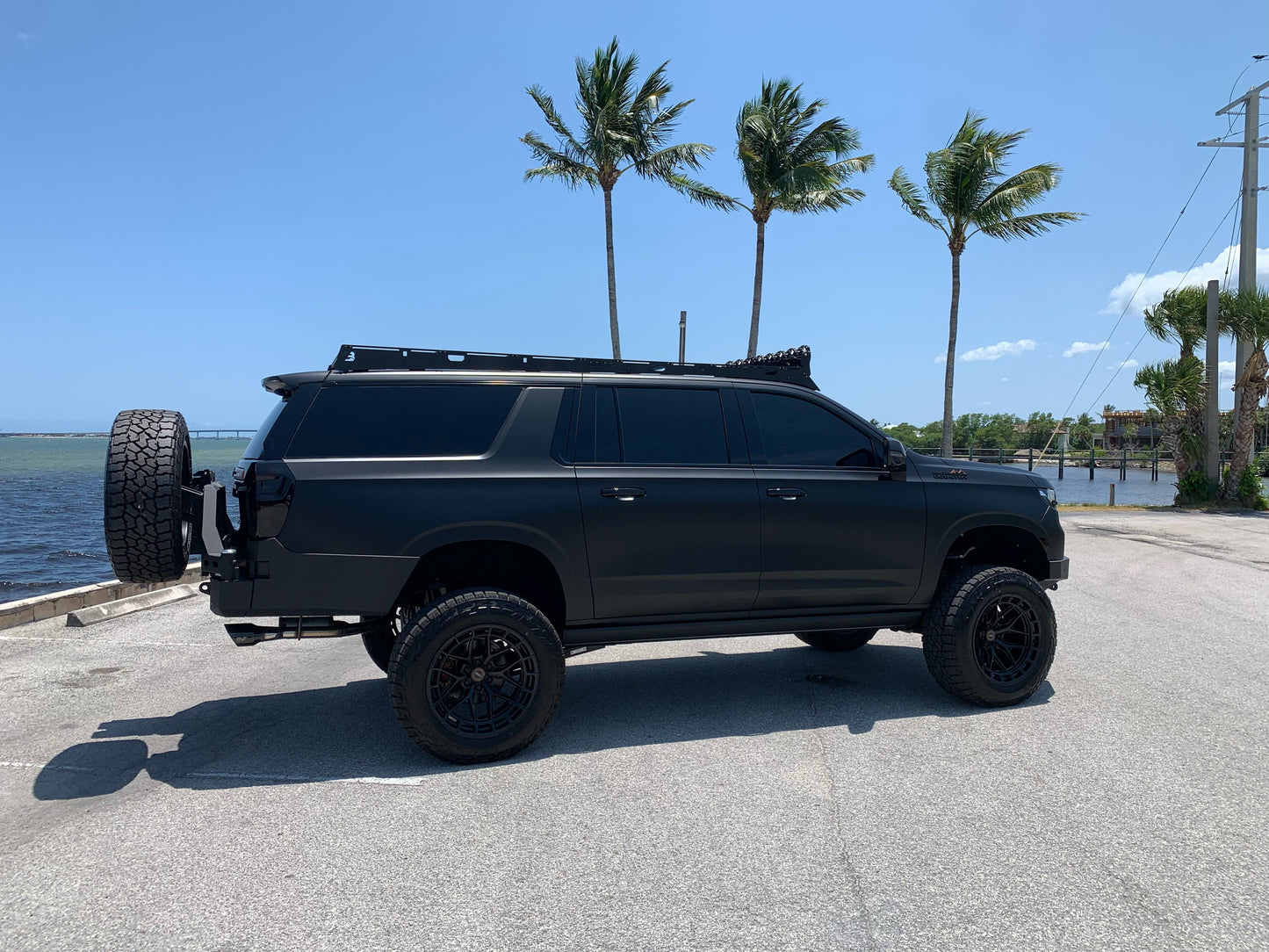2021+ Chevy Suburban| GMC Yukon XL HIGH CLEARANCE DUAL SWING OUT REAR BUMPER