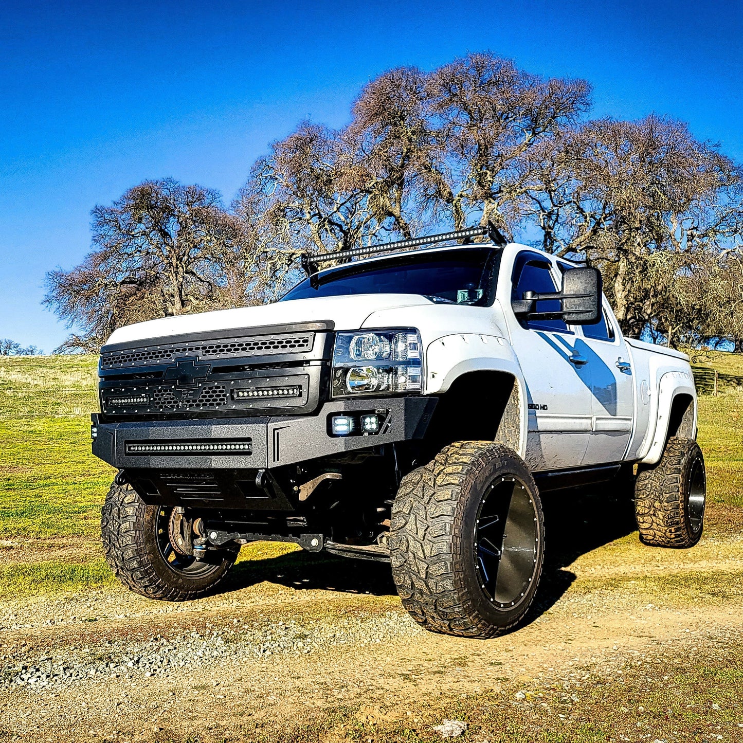2008-2010 CHEVY SILVERADO 2500/3500 OCTANE FRONT BUMPER