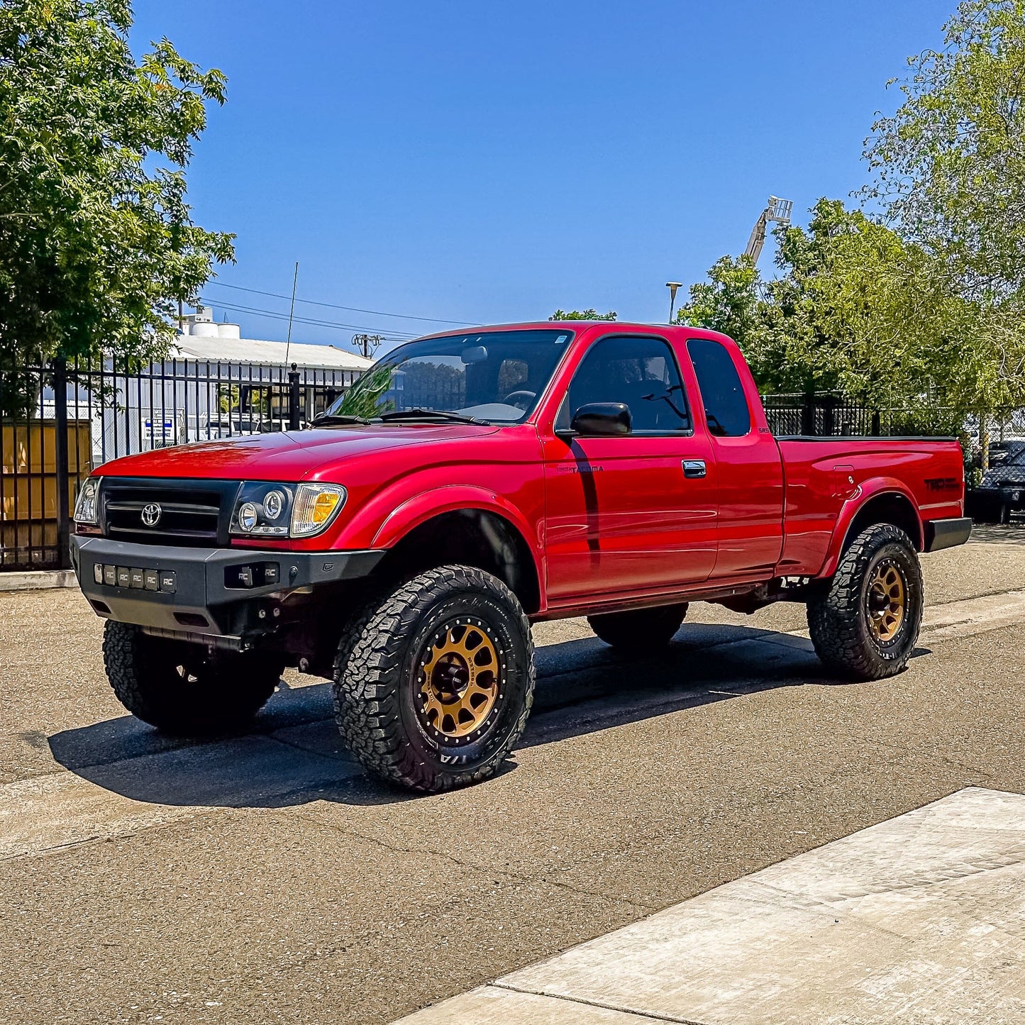 1995-2004 TOYOTA TACOMA OCTANE FRONT BUMPER