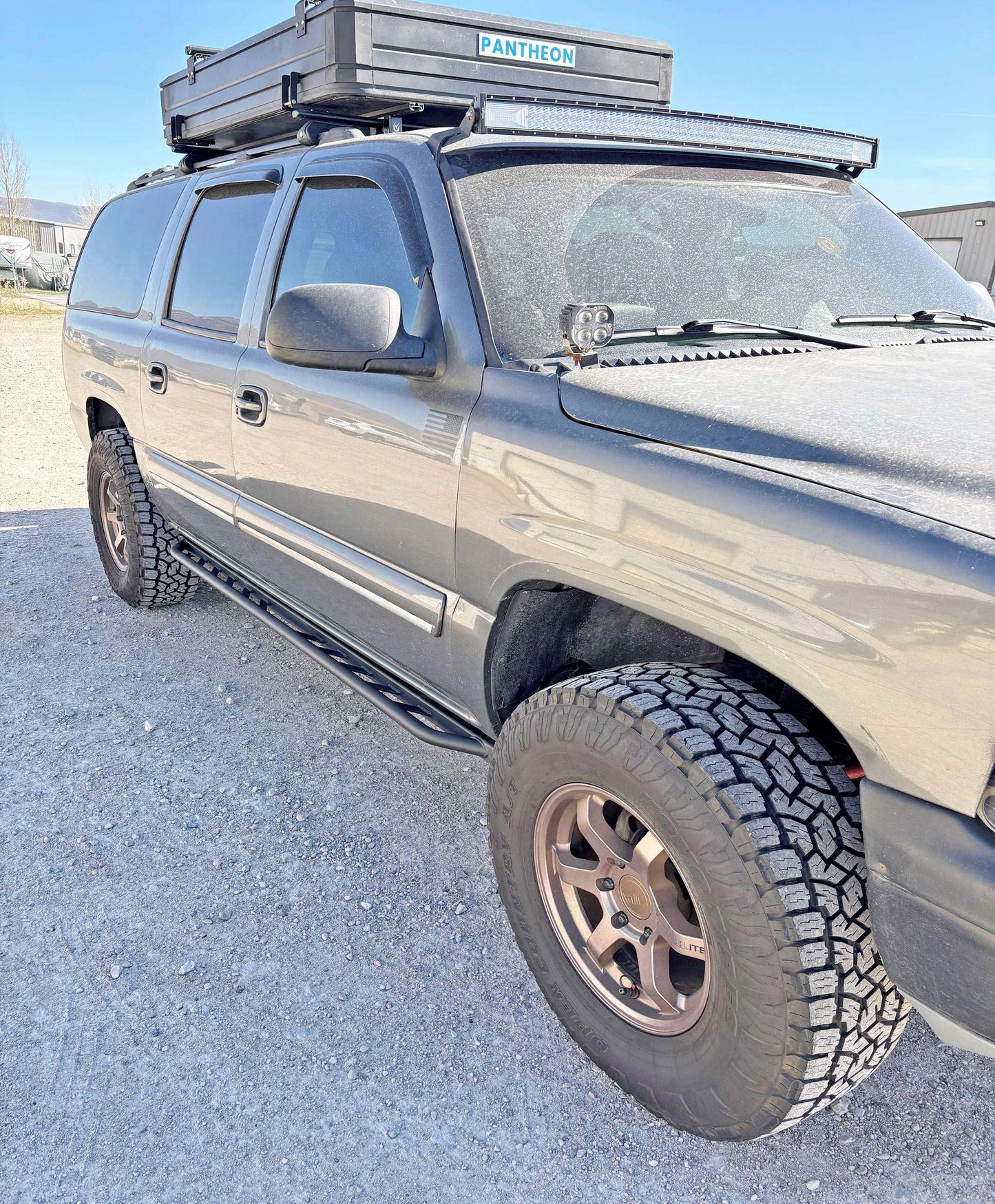 2000-2006 Chevy Suburban | GMC Yukon XL Rock Sliders