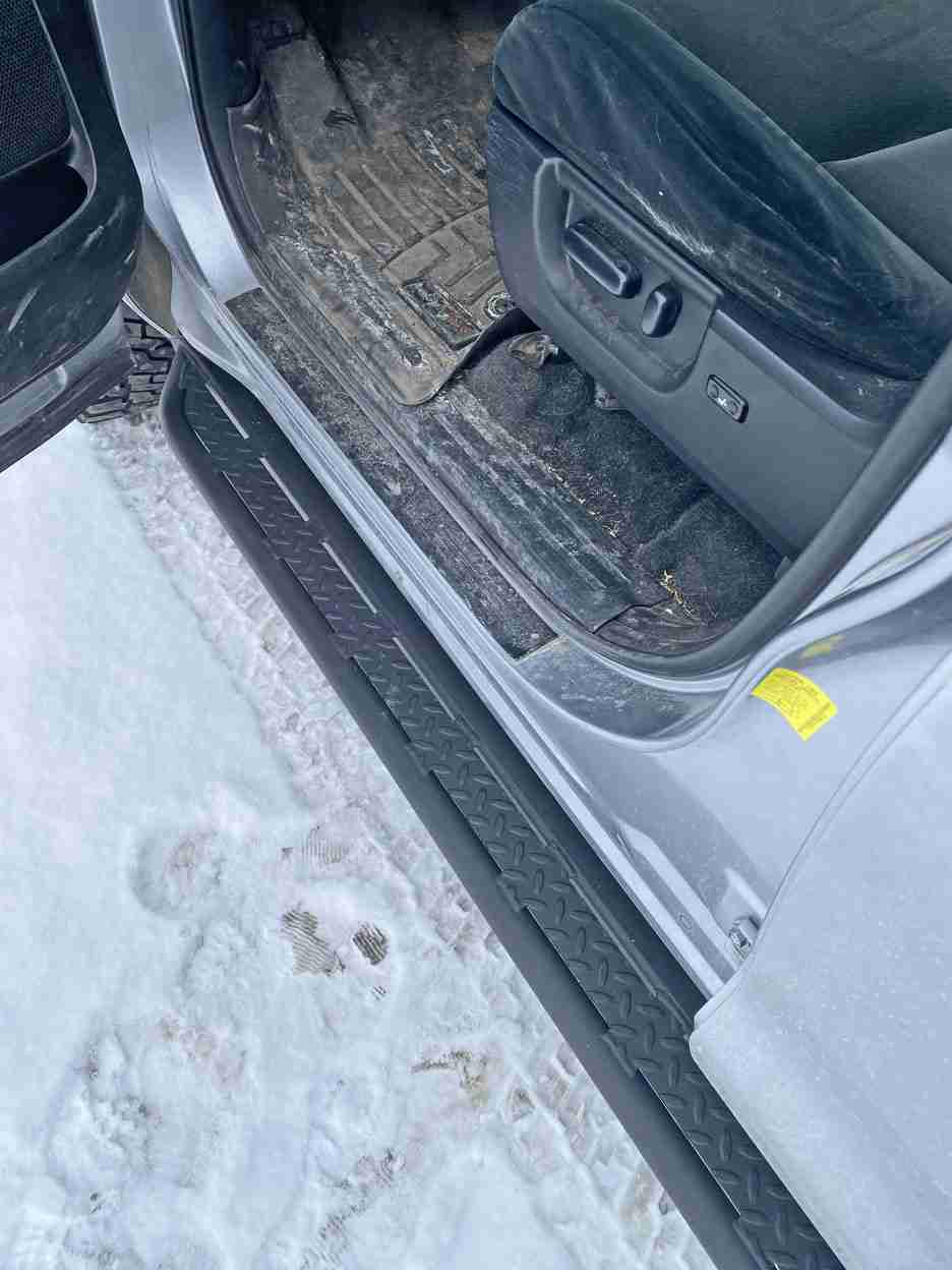 2000-2006 Chevy Suburban | GMC Yukon XL Rock Sliders